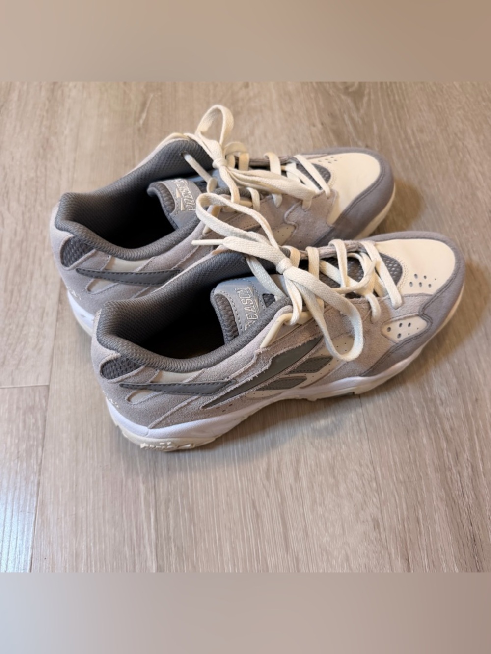 Reebok Preseason 94 Low in the "Pure Grey/Chalk" Men's 7 women's 8.5